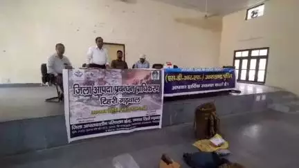 टिहरी: जिला आपदा प्रबंधन प्राधिकरण ने घनसाली में आयोजित किया आपदा प्रशिक्षण शिविर, दिया खोज-बचाव व प्राथमिक उपचार की जानकारी