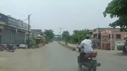 शिंदखेडा: चौगाव बुद्रुक गावात पैसे मागितल्याच्या कारणावरून एकाला मारहाण  पोलिसात गुन्हा दाखल.