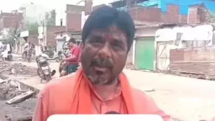 सतना: भाजपा पार्षद ने भाजपा महापौर पर साधा निशाना, विकास की खोली पोल, वार्ड में कृत्रिम बाढ़ का खतरा
