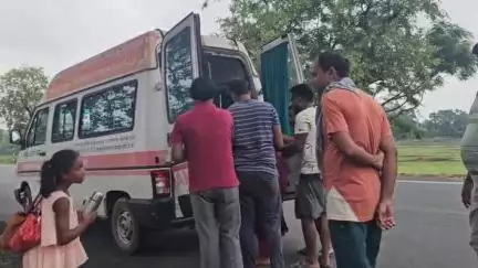 रनियां: मरचा मोड़ के पास स्कूटी दुर्घटनाग्रस्त, दो महिलाएं घायल