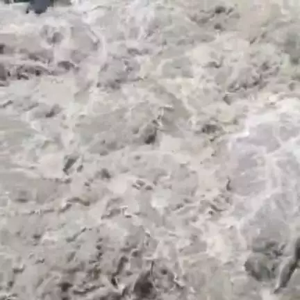मोरंग: किन्नौर के चारंग गाँव में नाले का जलस्तर बढ़ा, मौके पर बना हुआ खतरा
