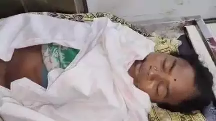 నగరంలోని ప్రభుత్వ సర్వజన ఆసుపత్రిలో సుందరయ్య కాలనీలో ప్రమాదవశాత్తు కింద పడిన కార్మికురాలు చికిత్స పొందుతున్న మృతి