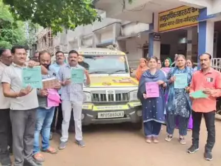 बाबई: माखन नगर: सामुदायिक स्वास्थ्य केंद्र से मलेरिया रथ विकासखंड में भ्रमण के लिए निकला