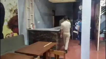 शिकोहाबाद: बालाजी मंदिर के पास होटल में पुलिस ने की छापामार कार्रवाई,एक युवक और युवती को पकड़ा, होटल मालिक के खिलाफ कार्यवाही