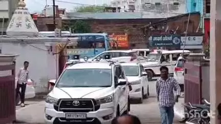 हुज़ूर: रीवा प्रवास पर मध्य प्रदेश के उपमुख्यमंत्री राजेंद्र शुक्ल का ढेकहा में पार्टी कार्यकर्ताओं ने किया भव्य स्वागत