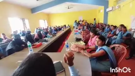 नारायणपुर: नारायणपुर प्रखंड सभागार में जलसहिया के प्रखंड स्तरीय कार्यशाला का आयोजन