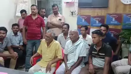 হেমতাবাদ: রথ উৎসব নির্বিঘ্নে সম্পন্ন করতে হেমতাবাদ থানায় আইসির নেতৃত্বে প্রশাসনিক বৈঠক