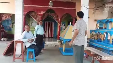 বর্ধমান ১: বর্ধমান পৌরসভার ১১নং ওয়ার্ডের ৫নং ইছলাবাদ রাধা মাধবজি আশ্রমে চলছে জোড় কদমে রথযাত্রার প্রস্তুত