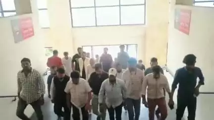 इंदौर में कार टैक्सी मालिकों का फैसला: निजी वाहनों को टैक्सी के रूप में चलने से रोकेंगे