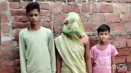 बिधूना: बेला क्षेत्र के अनेंसो गांव की निवासी महिला ने गांव के दो लोगों पर जमीन कब्जा करने का लगाया आरोप