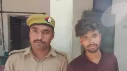 अकबरपुर: बचीत भरथू गांव में मंदिर के शिवलिंग पर खून चढ़ाने के मामले में फरार आरोपी को पुलिस ने किया गिरफ्तार