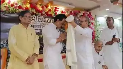 बिहार: बिहार शरीफ के दुर्गा मैरेज हॉल में भाजपा द्वारा आपातकाल के 50 वर्ष पूरे होने पर सेमिनार आयोजित