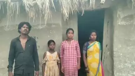 डिंडौरी: किवटी गांव में पंचायत जिम्मेदारों ने पीएम आवास को लेकर ग्रामीण से की धोखाधड़ी, ग्रामीण ने प्रशासन से लगाई गुहार