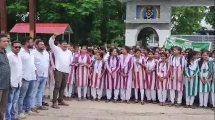 ବିଜେପୁର: ବିଜେପୁର ନିର୍ବାଚନ ମଣ୍ଡଳୀ ର ବିଭିନ୍ନ କଲେଜ ରେ ବିଜୁ ଛାତ୍ର ଏବଂ ଯୁବ ଜନତା ଦଳ ତରଫରୁ ବିକ୍ଷୋଭ ପ୍ରଦର୍ଶନ