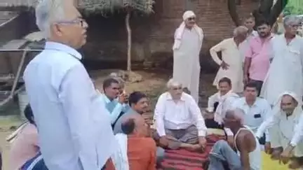 फिरोज़ाबाद: ग्राम पोहपी में कुएं में घुसे 3 युवकों की दम घुटने से हुई मौत के मामले में विधायक मनीष असीजा ने उठाई आर्थिक मदद की मांग
