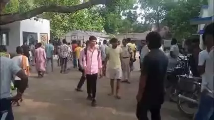 बेलागंज: बेलागंज बायपास के पास तेज रफ्तार पिकअप ने साइकिल सवार दो छात्रों को रौंदा, मौके पर हुई मौत