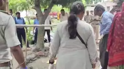 কালীগঞ্জ: মোলান্দীতে বোমাবাজিতে নিহত তামান্নার বাড়িতে ফরেন্সিক তদন্ত দল