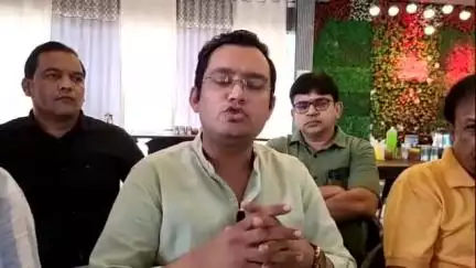 दमोह: दमोह में निजी अस्पतालों के पंजीयन पर बार-बार नोटिस से नाराज़ चिकित्सकों ने की बैठक