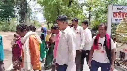 परसवाड़ा: ग्राम झिरिया के ग्रामीणों ने कलेक्टर को सौंपा ज्ञापन, वन भूमि पर कब्जाधारियों को मालिकाना हक का पट्टा देने की मांग