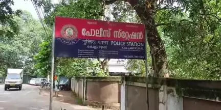 കുന്നത്തൂർ: മണ്ണെടുപ്പുകാർ ജാഗ്രതൈ, ശൂരനാട് നിന്ന് അനധികൃതമായി മണ്ണെടുത്ത ടിപ്പർ ലോറി പോലീസ് പിടികൂടി