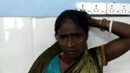 समस्तीपुर: बिरसिंहपुर इलाके में खेत के रास्ते के विवाद में एक महिला के साथ की गई मारपीट, महिला हुई घायल