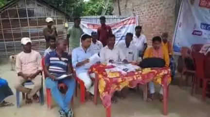 पूर्णिया पूर्व: बिक्रमपुर के वार्ड-10 महादलित टोला में विशेष विकास शिविर का किया गया आयोजन