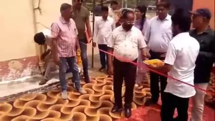 हमीरपुर: सुमेरपुर कस्बे के नवीन प्राथमिक स्वास्थ्य केंद्र में सीएमओ ने शुरू किया जन औषधि केंद्र