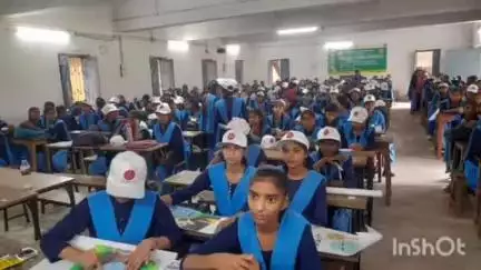 नवादा: प्रोजेक्ट कन्या इंटर विद्यालय में नशा मुक्त भारत अभियान के तहत विशेष कार्यक्रम का आयोजन हुआ