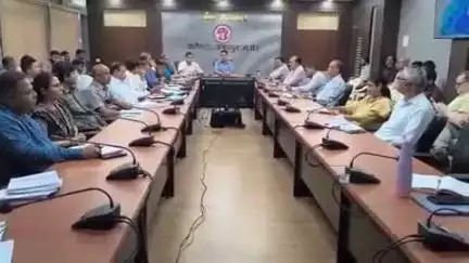 अनूपपुर: ई-केवाईसी से जर्जर भवनों तक, हर मोर्चे पर कलेक्टर पंचोली एक्शन मोड में