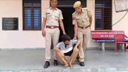 करौली: भाई की गैर इरादतन हत्या के मामले में 3 साल से फरार आरोपी को अजीत सिंह का पुरा से सदर पुलिस ने किया गिरफ्तार