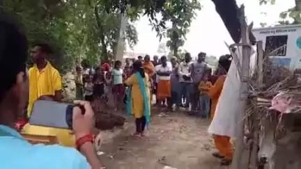 राजपुर: उत्तमपुर, खानपुर और रघुनाथपुर में पशु एवं मत्स्य संसाधन विभाग के निर्देश पर नुक्कड़ नाटक से जागरूकता