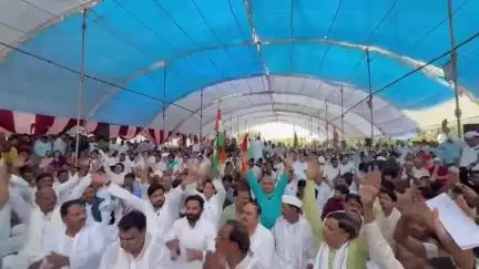 रघुपति राघव राजा राम।
सबको सन्मति दे भगवान।।

📍ग्वालियर 
√ संविधान सत्याग्रह एवं उपवास