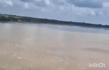 उरई: डकोर थाना क्षेत्र में भारी बारिश के बाद बड़ा बेतवा नदी का जलस्तर बढ़ा, ग्रामीणों में मचा हड़कंप
