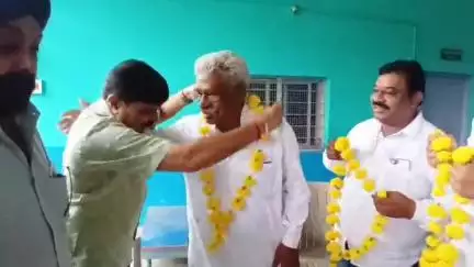 बड़वाह: बड़वाह में आपातकाल की 50वीं वर्षगांठ पर भाजपा ने मनाया काला दिवस, मीसाबंदियों का किया सम्मान