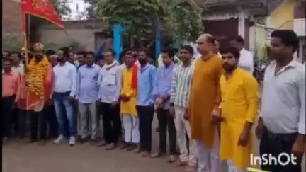 विदिशा नगर: मोहनगिरी से निकली आषाढी महोत्सव की शोभायात्रा, मोहनगिरी महामाई मंदिर में ध्वजा अर्पित