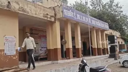 होशंगाबाद नगर: शासकीय एस एन जी स्कूल के प्राचार्य ने बाउंड्रीवॉल से लगी दुकानें हटवाने हेतु नगरपालिका अधिकारी को लिखा पत्र