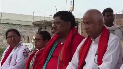 जगदीशपुर: नया टोला बस स्टैंड मैदान में 'बदलो सरकार बदलो बिहार' कार्यक्रम में दीपांकर भट्टाचार्य, सांसद, विधायक हुए शामिल