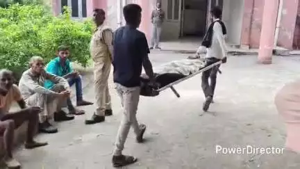 राजापुर: सरधुवा के दरसेंड़ा में नदी में नहाते समय किशोर की डूबने से हुई मौत, पुलिस ने कराया शव का पोस्टमार्टम