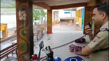 पौड़ी: जनपद पौड़ी में भारी बारिश के चलते अलकनंदा नदी का बढ़ा जलस्तर, पुलिस अलर्ट मोड पर