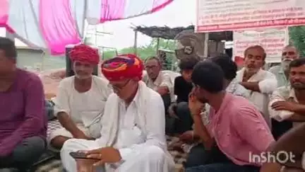 टोंक: बीसलपुर बांध धरना स्थल पर किसान को जहरीले बिच्छू ने काटा, देवली तहसीलदार ने पहुंचकर ली जानकारी