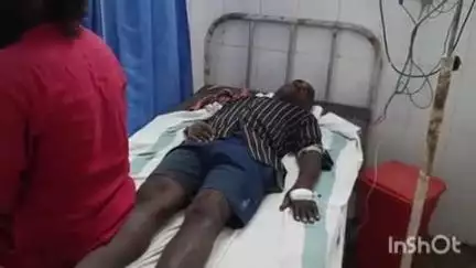 भभुआ: पलका गांव में विद्युत बोर्ड में पंखे का तार लगाते समय बिजली करंट की चपेट में आने से एक व्यक्ति झुलसा, इलाज जारी