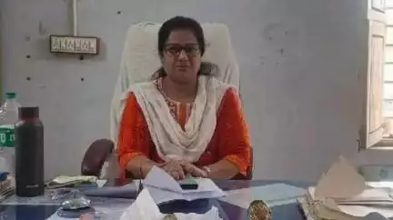 మంత్రాలయం: పెద్ద కడబూరు మండలంలోని వివిధ గ్రామాలలో పెండింగ్లో ఉన్న రేషన్ ఈకేవైసీ ని ఈ నెలాఖరులోగా పూర్తి చేయాలి :తహశీల్దార్