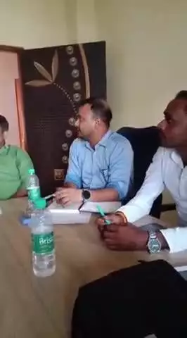 राजपुर: राजपुर प्रखंड मुख्यालय पर 20 सूत्री कमिटी की बैठक में दिए गए कई निर्देश