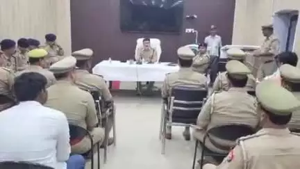 बदायूं: वरिष्ठ पुलिस अधीक्षक ने पुलिस लाइन में सैनिक सम्मेलन कर पुलिसकर्मियों की समस्याओं को सुना, त्वरित निस्तारण किया