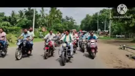 ইলামবাজার: ইলামবাজার ব্লক তৃণমূল কংগ্রেসের পক্ষ থেকে ২১শে জুলাই শহীদ স্মরণে ধর্মতলা যাওয়ার প্রস্তুতি বাইক মিছিল অনুষ্ঠিত হয়