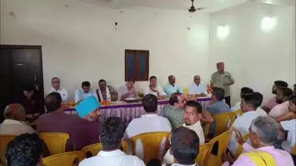 बहोरीबंद: बहोरीबंद ब्लॉक में कांग्रेस के जिला अध्यक्ष पद के लिए रायशुमारी, पर्यवेक्षकों ने ली राय