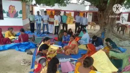 फूलपुर: पवई विकास खंड में शिक्षकों की दो दिवसीय कार्यशाला सम्पन्न, शिक्षण सामग्री निर्माण पर मिला प्रशिक्षण