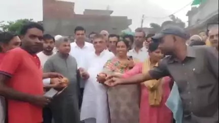 सहारनपुर: चकसराय भारती क्षेत्र में 60 लाख रुपये से नालों का निर्माण, महापौर ने नारियल फोड़कर किया शुभारंभ