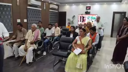सासाराम: रोहतास जिला पदाधिकारी उदिता सिंह ने लोगों की समस्याएं सुनीं