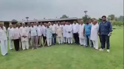 रेवाड़ी: गांव शाहबाजपुर में सरकारी अस्पताल की मांग को लेकर ग्रामीणों ने की पंचायत